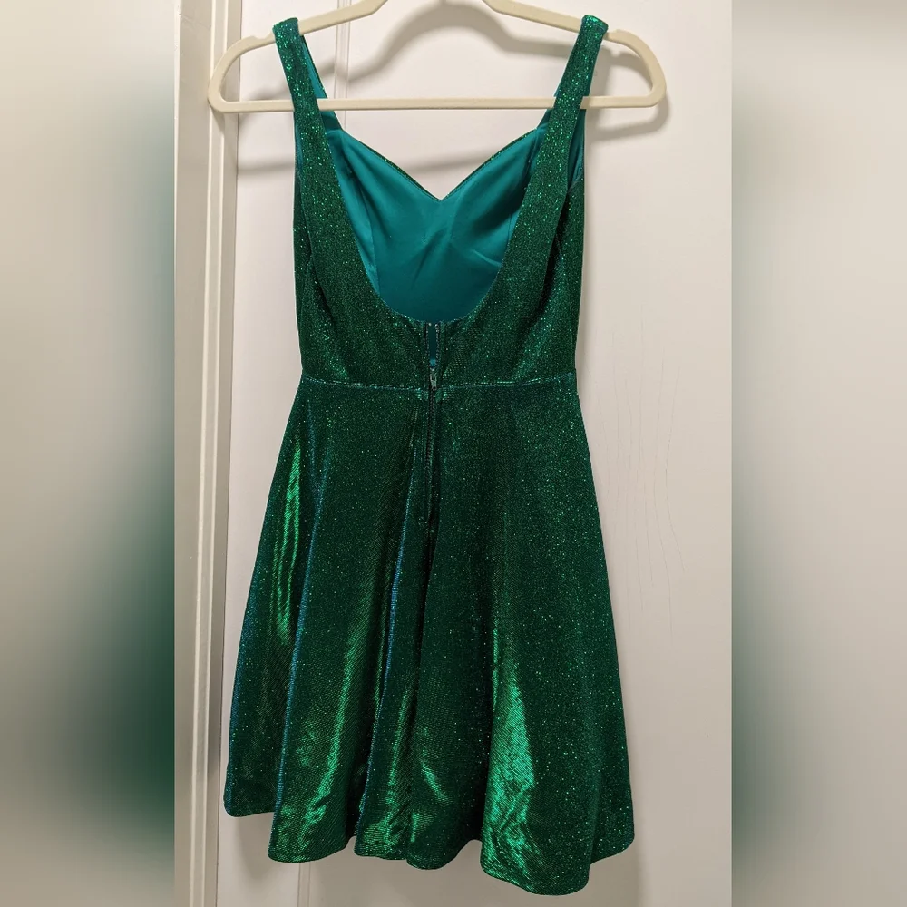 Sparkling Green Dress - Picture 3 of 10